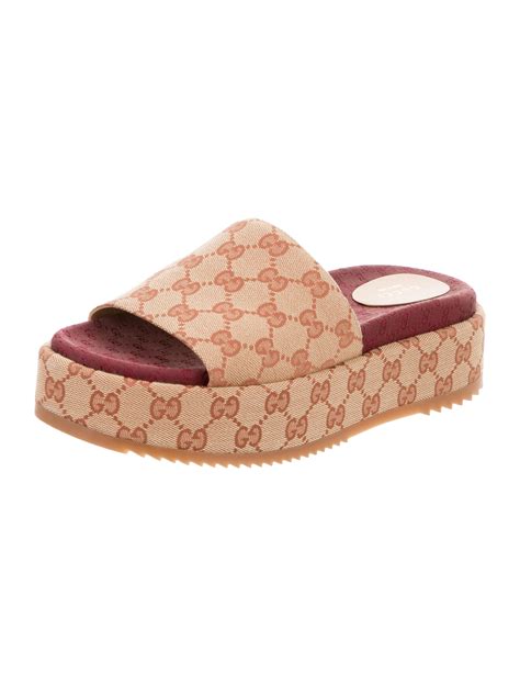 gucci womens platform slide sandal|gucci flat sandals women's.